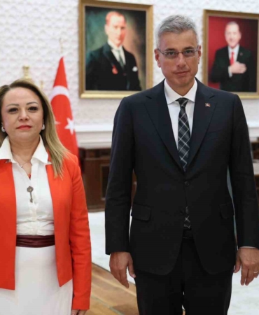 Prof. Dr. Aysun Bay, Sağlık Bakanı Memişoğlu ile görüştü