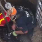 Şantiyede kuyuya düşen keçi itfaiyenin operasyonuyla kurtarıldı