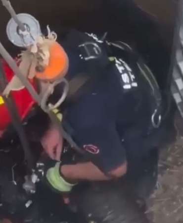 Şantiyede kuyuya düşen keçi itfaiyenin operasyonuyla kurtarıldı