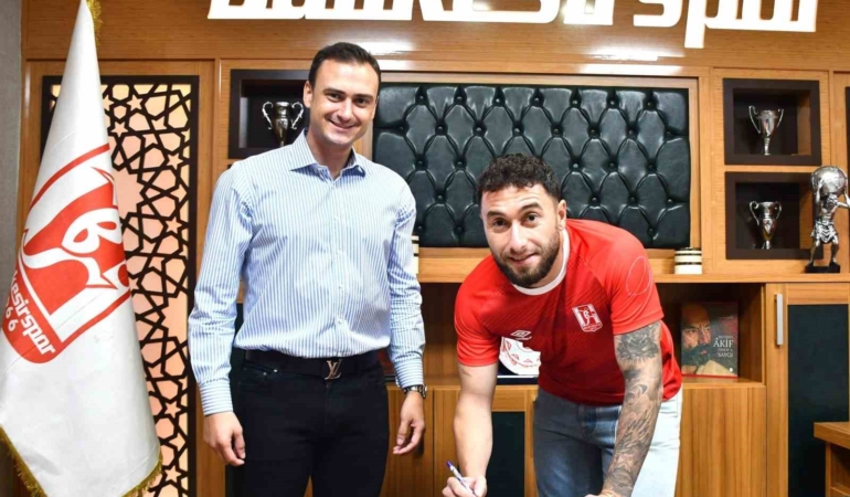 Santrfor Artun Akçakın Balıkesirspor’da