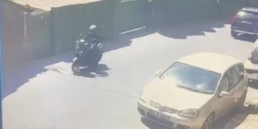 Saplantılı olduğu kadının eşinin aracına kurşun yağdırdı