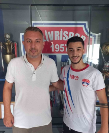 Sarıyer’in genç oyuncusu Silivrispor ile sözleşme imzaladı