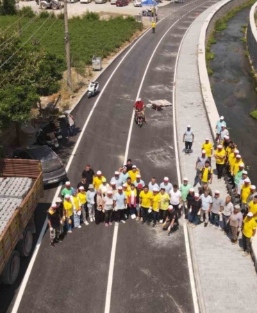 Sıcak asfalt Büyükşehirden, kaldırım döşemesi vatandaştan