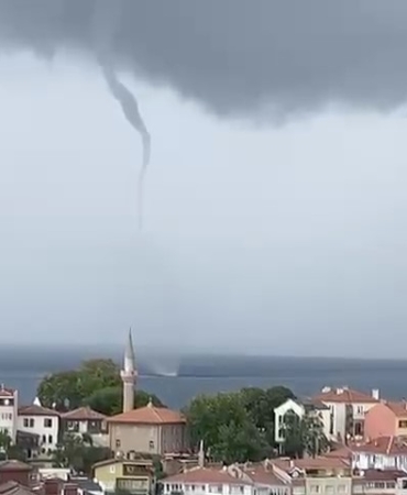 Şile’de oluşan hortum kamerada