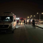 Silivri’de hafif ticari araç bariyere çarptı: 1 ölü, 1 yaralı