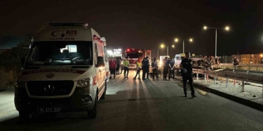 Silivri’de hafif ticari araç bariyere çarptı: 1 ölü, 1 yaralı