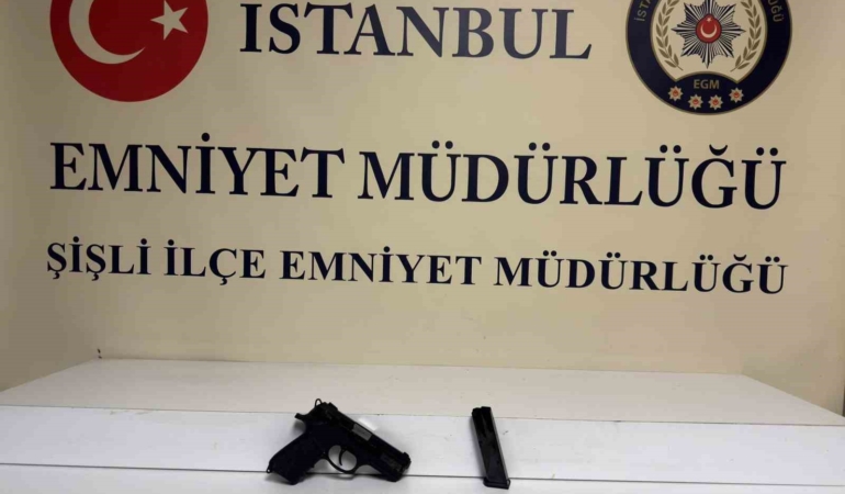 Şişli’de alkollü şahıs taksinin içinden silahla rastgele havaya ateş açtı