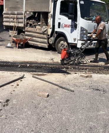 Su taşkınlarının önüne geçmek için mazgallarda çalışma