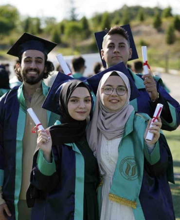 SUBÜ mezuniyet törenine hazır