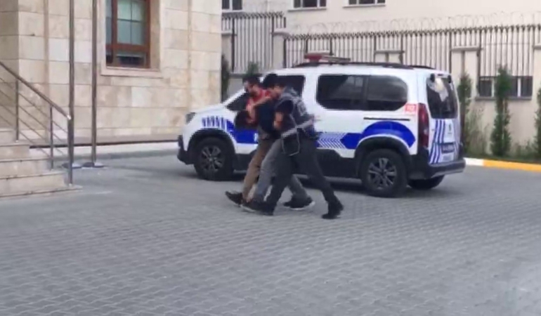 Sultanbeyli’de baba ile engelli oğluna bijon anahtarıyla saldıran şüpheli yakalandı