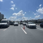 TEM otoyolunda tur otobüsü kamyona çarptı: 2’si çocuk 8 yaralı