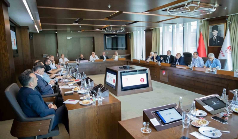 TFF 3. Lig 2024-2028 Eylem Planı Toplantısı, Riva’da yapıldı