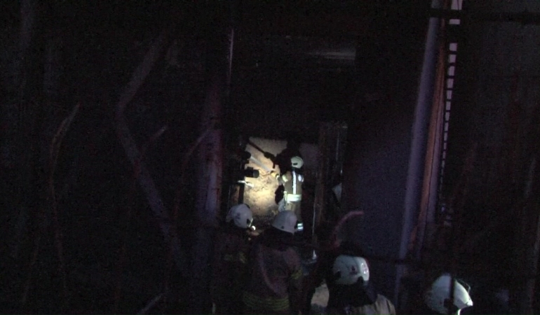 Tuzla’da yem üretim fabrikası küle döndü