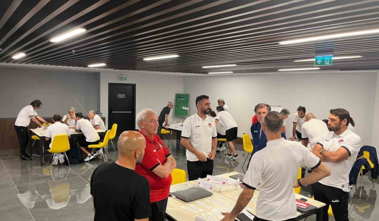 UEFA Pro Lisans Antrenör Eğitim Programı’nın liderlik modülü başladı