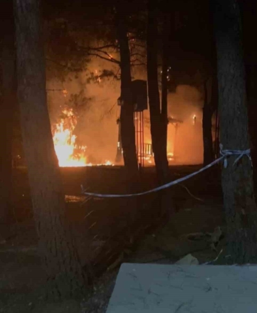 Ümraniye’de korkutan yangın