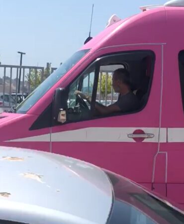 Yalova’da klimayı aç diyen yolcuya minibüs şoförünün saldırdığı iddiası