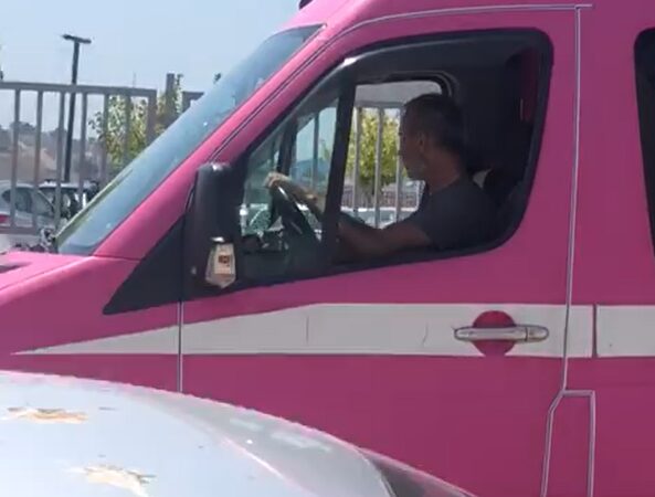 Yalova’da klimayı aç diyen yolcuya minibüs şoförünün saldırdığı iddiası