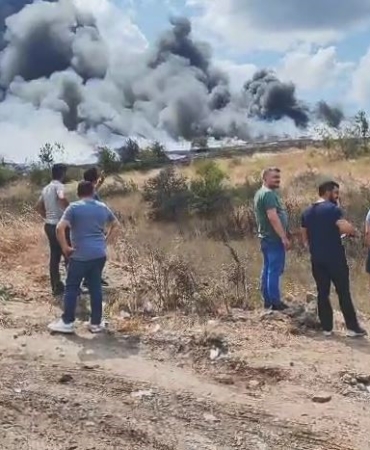Yangına müdahale çalışmaları sürüyor: Birçok ilçeden itfaiye sevk edildi