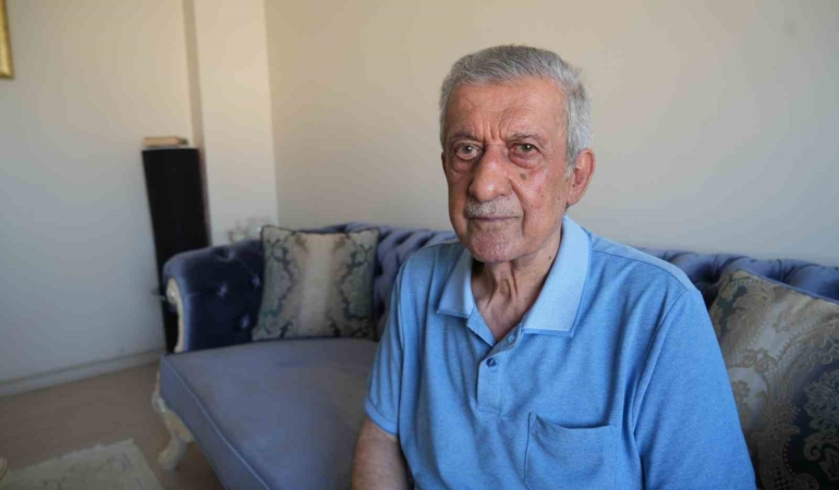 Yıldız Sarayı’nı perdelerine kadar yağmalamışlar