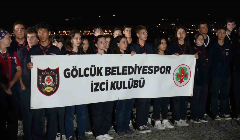 17 Ağustos Depremi’nin 25. yıl dönümünde hayatını kaybedenler 03.02’de anıldı