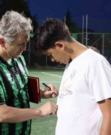 25 yıl sonra Kocaelispor’un anma etkinliğinde bir araya geldiler