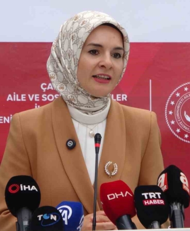 Aile ve Sosyal Hizmetler Bakanı Göktaş: 973 Sosyal Yardımlaşma ve Dayanışma Vakfımıza 450 milyon lira kaynak aktarıyoruz