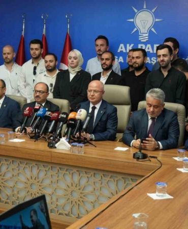 AK Parti Bursa İl Başkanı Gürkan: "İlk günkü aşkla kutluyoruz"