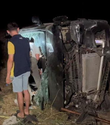 Alkollü direksiyon başına geçti kontrolden çıkıp viyadüğe uçtu: 3 yaralı