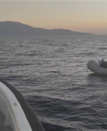 Ayvacık açıklarında 17 kaçak göçmen kurtarıldı