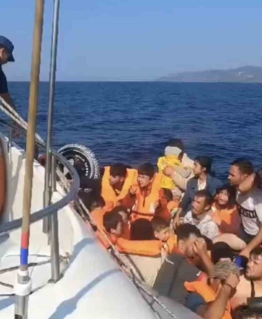 Ayvacık açıklarında 96 kaçak göçmen yakalandı