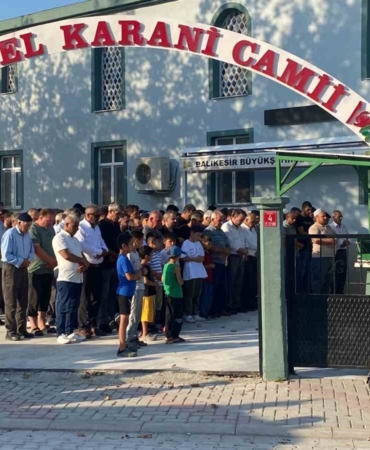 Babasının öldürdüğü Eylem Sevilen son yolculuğuna uğurlandı