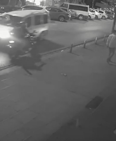 Bahçelievler’de 1 gencin hayatını kaybettiği silahlı saldırı kamerada