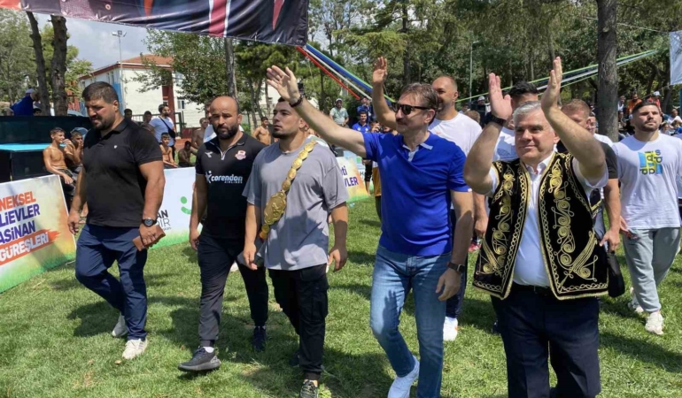 Bahçelievler’de 19. Geleneksel Kocasinan Yağlı Güreşleri düzenlendi