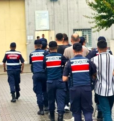 Balıkesir’de hapis cezası bulunan 19 firari yakalandı