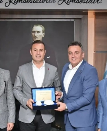 Bandırma Ticaret Odası’ndan Balıkesir Büyükşehir Belediye Başkanı Ahmet Akın’a Ziyaret