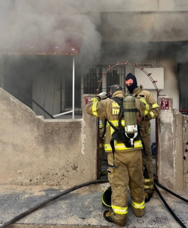 Bandırma’da yanan ev kullanılmaz hale geldi