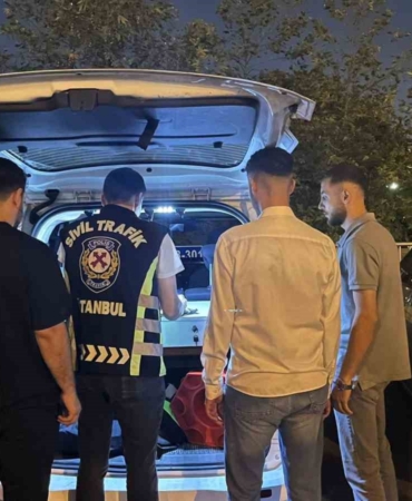 Başakşehir’de uzun namlulu silahla havaya ateş açan düğün magandaları kamerada