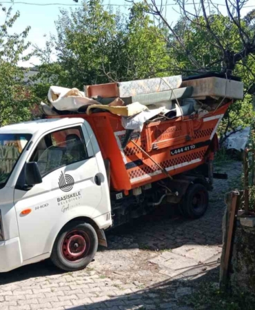 Başiskele’nin dört bir yanı temizleniyor