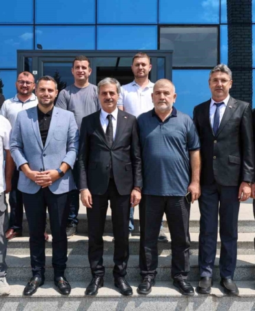 Başkan Alemdar: “Sakarya’yı ’yol medeniyettir’ anlayışıyla karış karış işliyoruz”