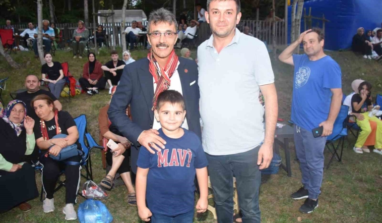 Başkan Dinç 3’üncü Yayla Şenliğinde vatandaşlarla buluştu