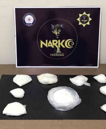 Bebek bezinin altına uyuşturucu saklamışlar: 2 kişi tutuklandı