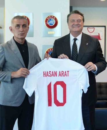 Beşiktaş Başkanı Hasan Arat, TFF Başkanı Hacıosmanoğlu’nu ziyaret etti