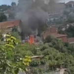 Beykoz’da bir evin çatısı alev alev yandı