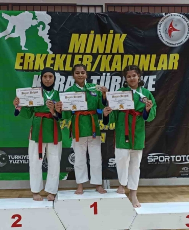 Bilecikli sporcular Kuraş Şampiyonasından büyük başarı ile döndü