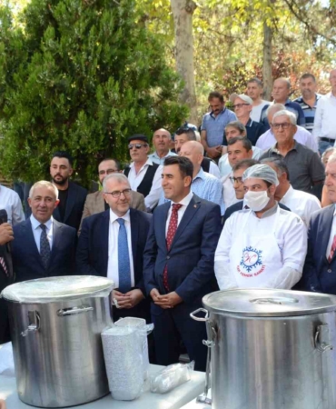 Bilecik’te 10 yıldır devam eden aşure geleneği bozulmadı