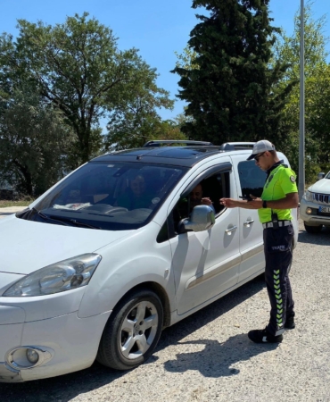 Bozüyük’teki trafik uygulamalarında 651 araç sürücüsüne 754 bin 558 TL trafik cezası