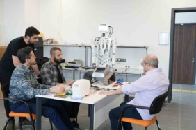 BTÜ’de yapay zekâ destekli insansı robot geliştirildi