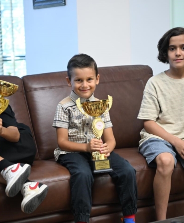 Bulgaristan’da düzenlenen şampiyonada Kartepeli motokrosçular kürsüye çıktı