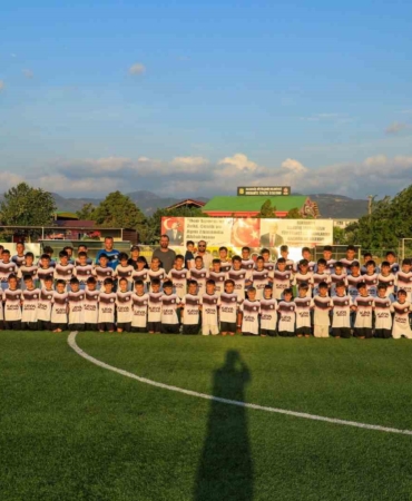 Burhaniye Belediyespor’un genç yetenekleri yeni sezon çalışmalarına başladı