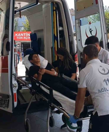 Bursa’da bir çocuk elini salça makinesine kaptırdı